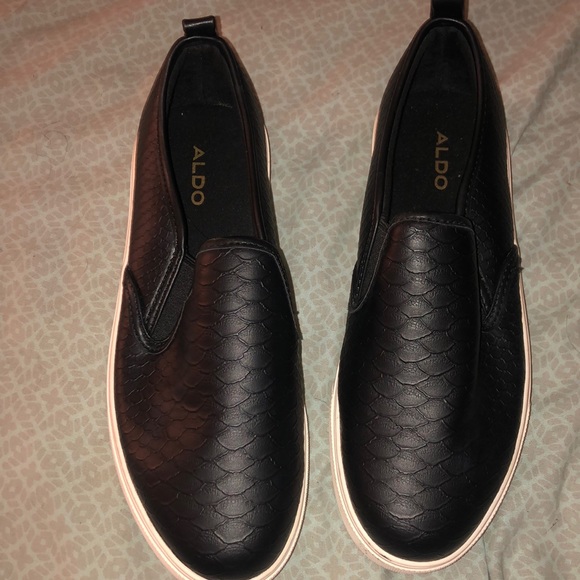 Aldo Shoes - Women’s ALDO black snake skin shoe